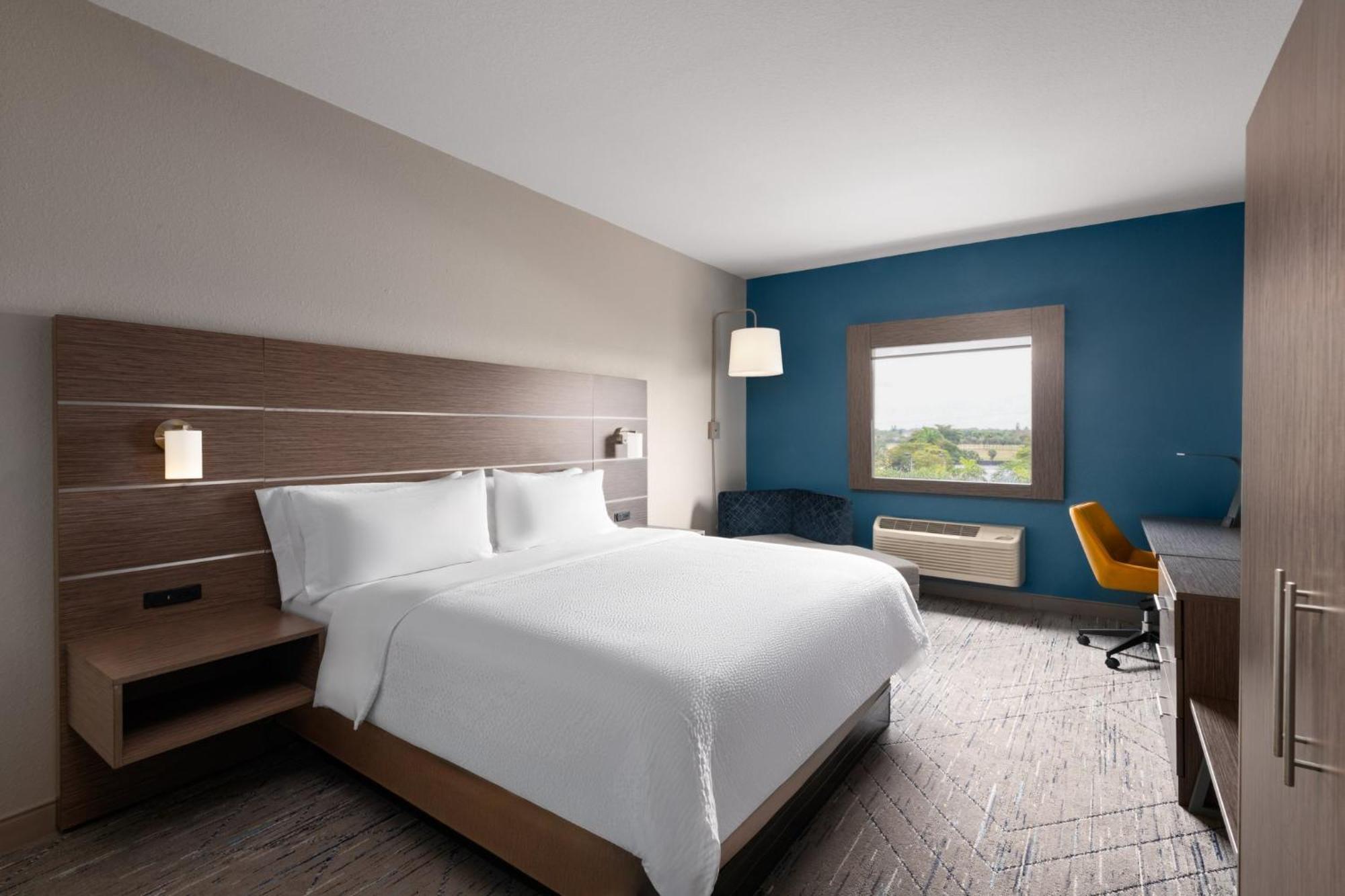 Holiday Inn Express & Suites Boynton Beach West By Ihg Extérieur photo